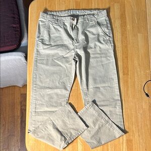 Classic Men's Khaki Chinos